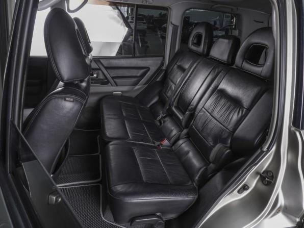 Mitsubishi Pajero III Рестайлинг с пробегом 2005 года, цена 1 279 000 рублей, 288840 км, внедорожник, Автокод Объявления