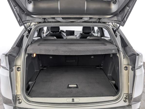 Peugeot 3008 II Рестайлинг с пробегом 2021 года, цена 1 880 000 рублей, 145934 км, внедорожник, Автокод Объявления