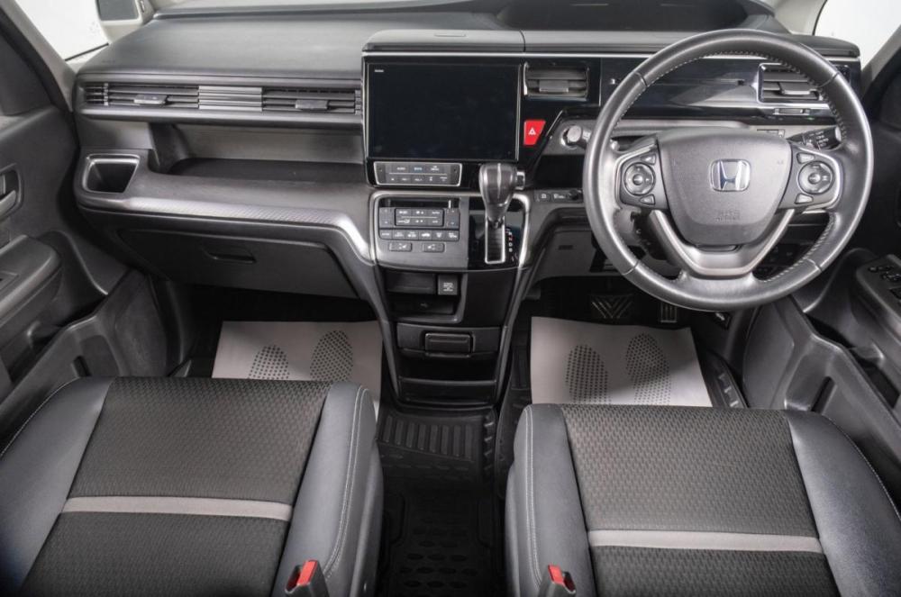Honda Stepwgn V Рестайлинг Томск  - изображение 11