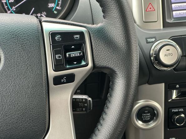 Toyota Land Cruiser Prado 150 Series с пробегом 2011 года, цена 2 850 000 рублей, 144848 км, внедорожник, Автокод Объявления