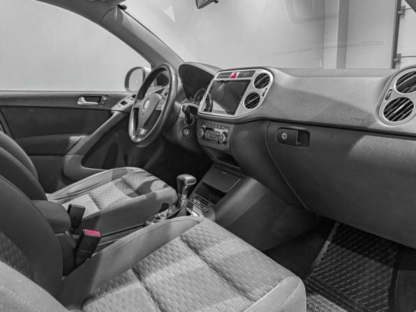 Volkswagen Tiguan I с пробегом 2010 года, цена 1 075 264 рубля, 196775 км, внедорожник, Автокод Объявления