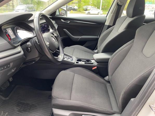 Skoda Octavia IV (A8) с пробегом 2021 года, цена 2 365 000 рублей, 78840 км, лифтбек, Автокод Объявления