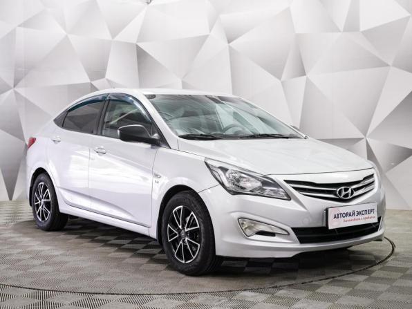 Hyundai Solaris I Рестайлинг с пробегом 2015 года, цена 1 017 000 рублей, 80200 км, седан, Автокод Объявления