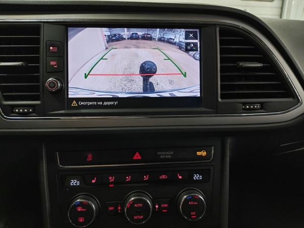 SEAT Leon III Рестайлинг с пробегом 2018 года, цена 1 337 000 рублей, 247293 км, универсал, Автокод Объявления