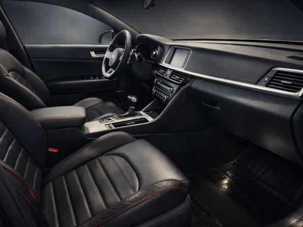 Kia Optima IV Рестайлинг с пробегом 2018 года, цена 2 015 000 рублей, 152000 км, седан, Автокод Объявления
