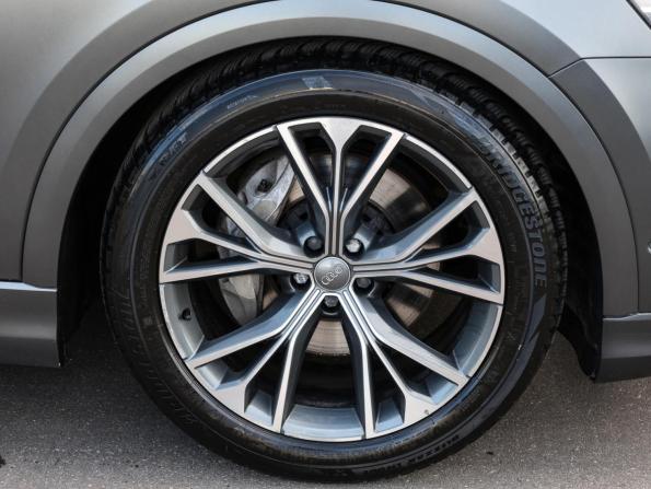 Audi Q8 I (4M) с пробегом 2019 года, цена 5 398 000 рублей, 114748 км, внедорожник, Автокод Объявления