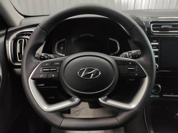 Hyundai Creta II с пробегом 2022 года, цена 2 495 000 рублей, 12860 км, внедорожник, Автокод Объявления