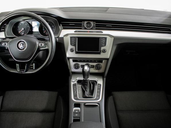 Volkswagen Passat B8 с пробегом 2017 года, цена 1 640 000 рублей, 99384 км, седан, Автокод Объявления
