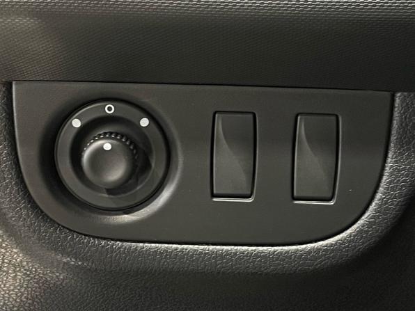 Renault Logan II Рестайлинг с пробегом 2020 года, цена 1 174 000 рублей, 44799 км, седан, Автокод Объявления