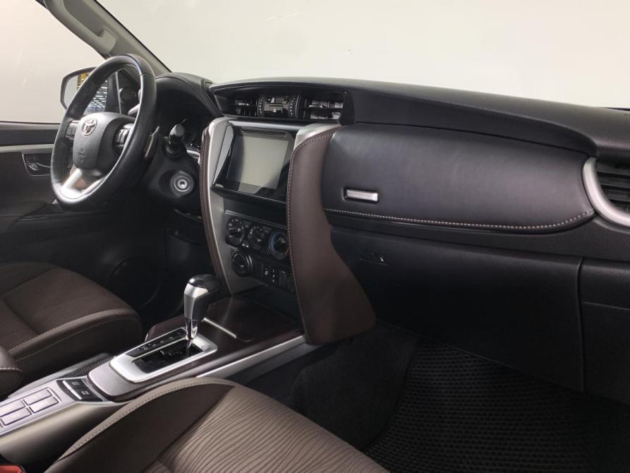 Toyota Fortuner II Москва  - изображение 13