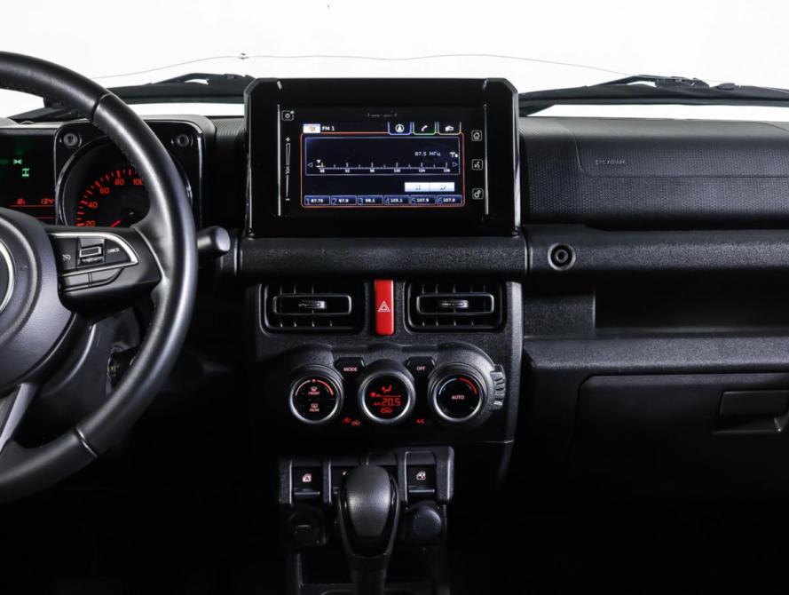 Suzuki Jimny IV Москва  - изображение 14