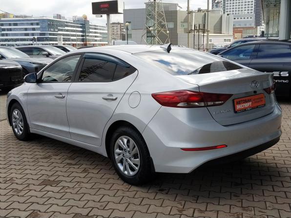 Hyundai Elantra VI (AD) с пробегом 2017 года, цена 1 194 000 рублей, 217000 км, седан, Автокод Объявления