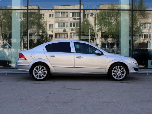 Opel Astra H Рестайлинг с пробегом 2008 года, цена 469 000 рублей, 226519 км, седан, Автокод Объявления