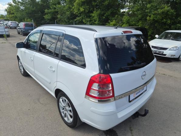 Opel Zafira B Рестайлинг с пробегом 2011 года, цена 600 000 рублей, 253431 км, минивэн, Автокод Объявления