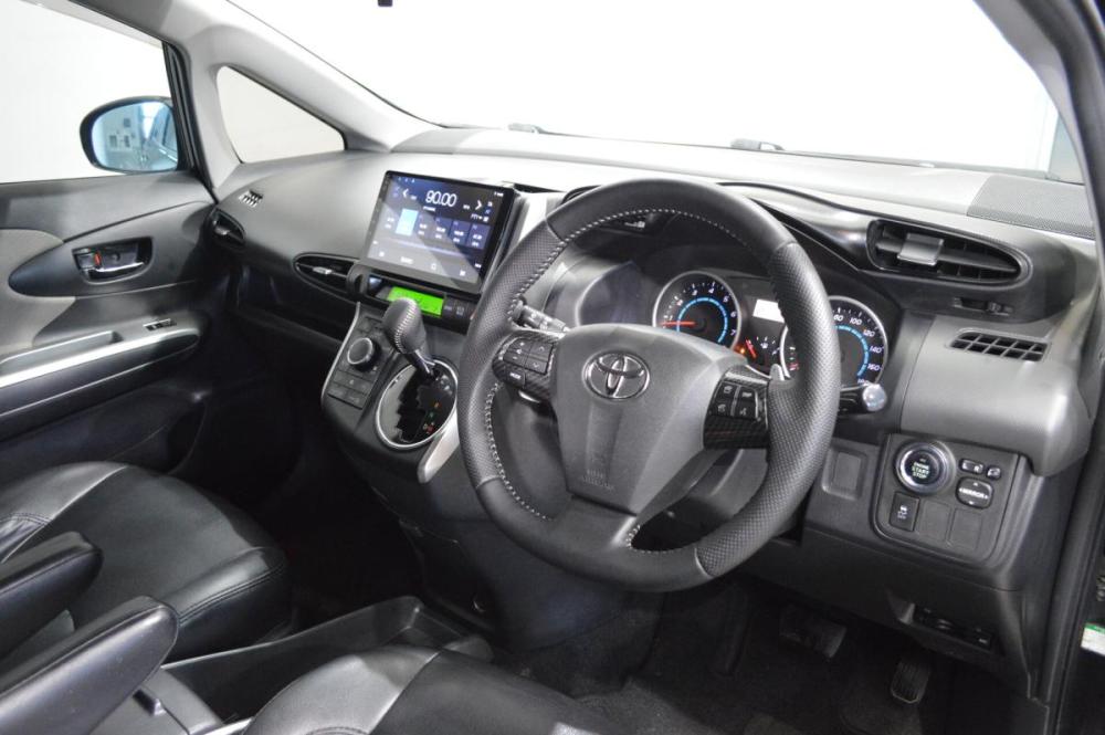 Toyota Wish II Сургут  - изображение 17