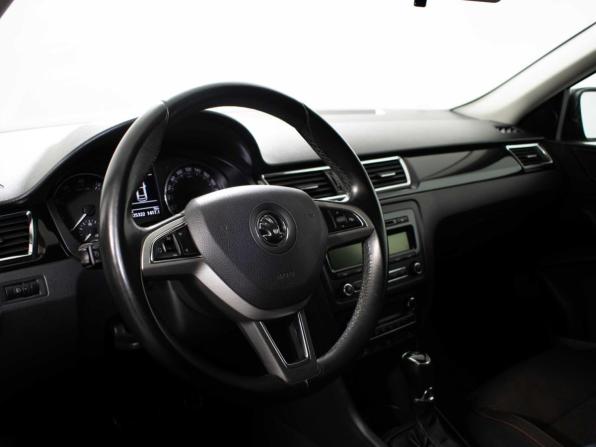 Skoda Rapid I с пробегом 2014 года, цена 990 000 рублей, 125319 км, лифтбек, Автокод Объявления