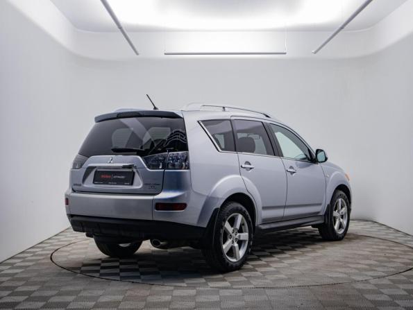Mitsubishi Outlander II с пробегом 2008 года, цена 880 000 рублей, 238780 км, внедорожник, Автокод Объявления