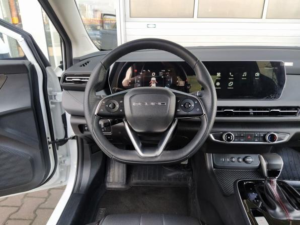 BAIC U5 Plus с пробегом 2023 года, цена 1 400 000 рублей, 10909 км, седан, Автокод Объявления
