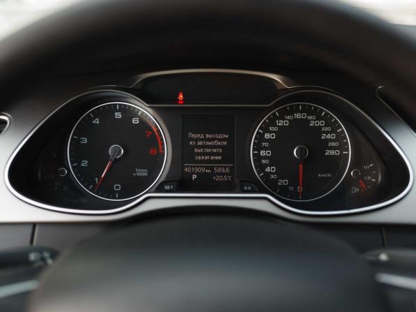 Audi A4 IV (B8) Рестайлинг с пробегом 2014 года, цена 1 590 000 рублей, 401908 км, седан, Автокод Объявления