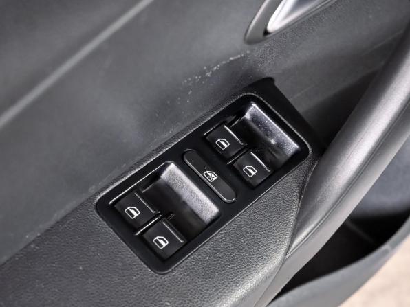 Volkswagen Polo V Рестайлинг с пробегом 2017 года, цена 1 130 000 рублей, 174512 км, седан, Автокод Объявления