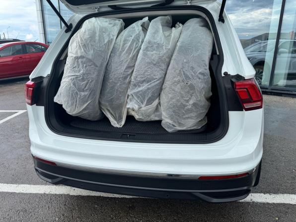 Volkswagen Tiguan II Рестайлинг с пробегом 2021 года, цена 2 399 000 рублей, 72665 км, внедорожник, Автокод Объявления