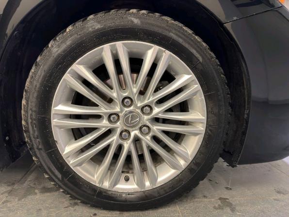 Lexus ES VI с пробегом 2012 года, цена 1 999 000 рублей, 223862 км, седан, Автокод Объявления