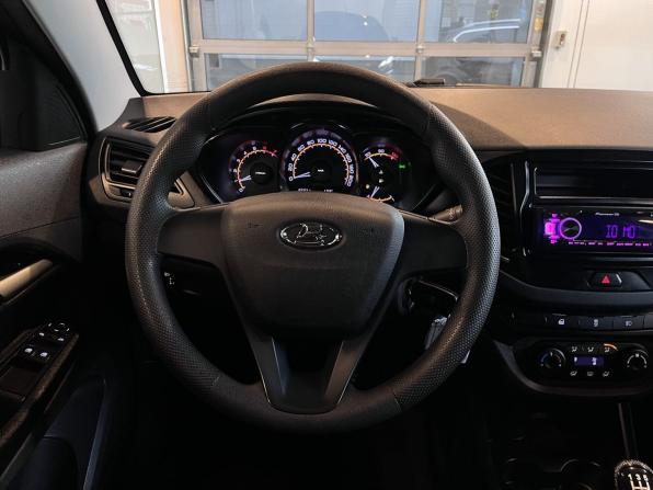 Lada (ВАЗ) Vesta I с пробегом 2019 года, цена 1 045 000 рублей, 65689 км, седан, Автокод Объявления