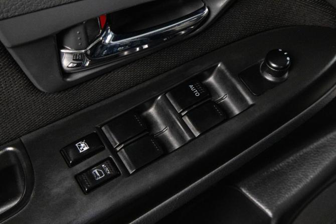 Suzuki SX4 I (Classic) Рестайлинг с пробегом 2010 года, цена 749 000 рублей, 309545 км, хэтчбек, Автокод Объявления