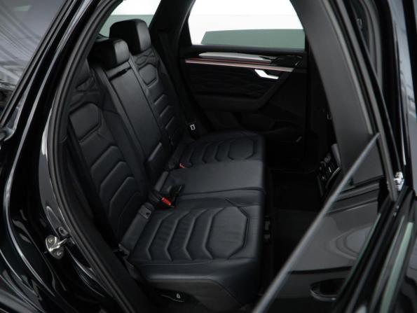 Volkswagen Touareg III с пробегом 2019 года, цена 7 995 055 рублей, 132051 км, внедорожник, Автокод Объявления