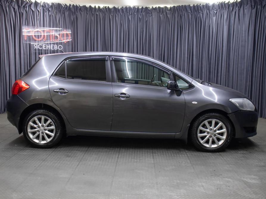 Toyota Auris I Москва  - изображение 4