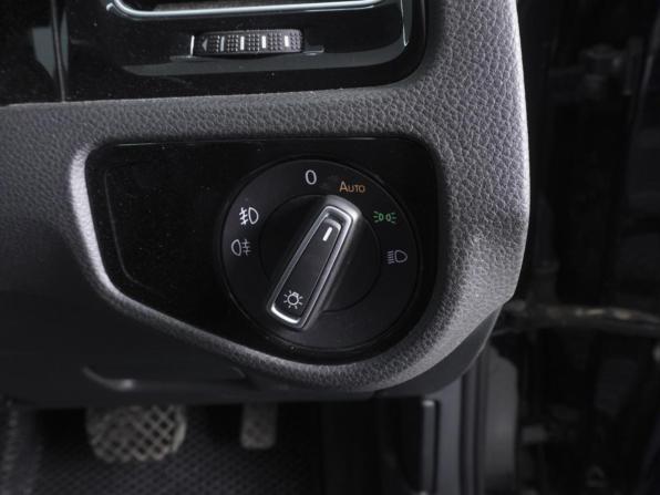 Volkswagen Golf VII с пробегом 2014 года, цена 1 330 000 рублей, 93330 км, универсал, Автокод Объявления