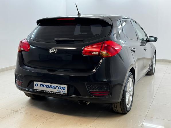 Kia Ceed II Рестайлинг с пробегом 2015 года, цена 929 000 рублей, 230404 км, хэтчбек, Автокод Объявления