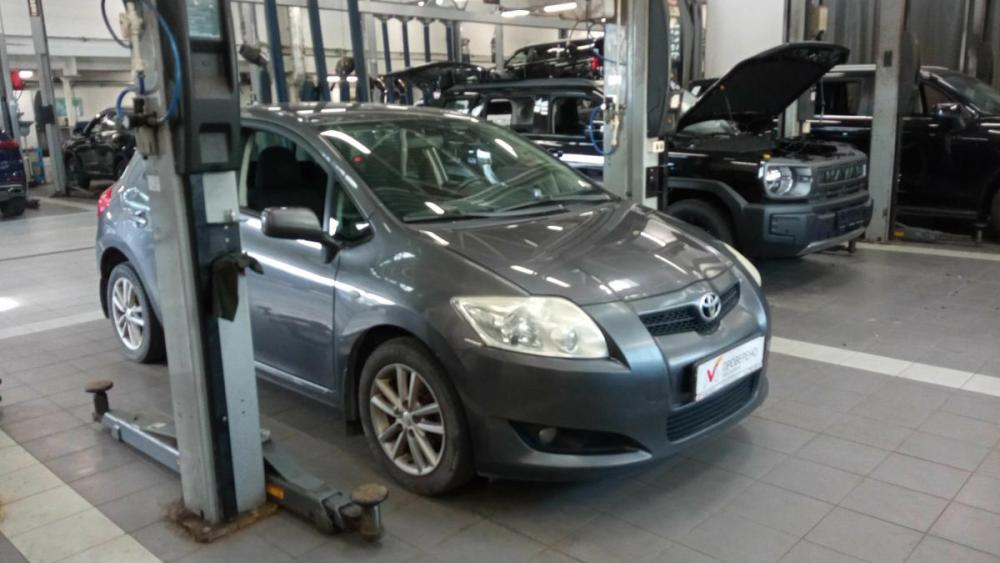 Toyota Auris I Санкт-Петербург  - изображение 2