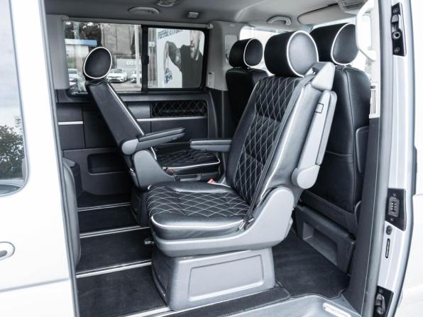 Volkswagen Multivan T5 с пробегом 2006 года, цена 1 788 555 рублей, 203729 км, минивэн, Автокод Объявления