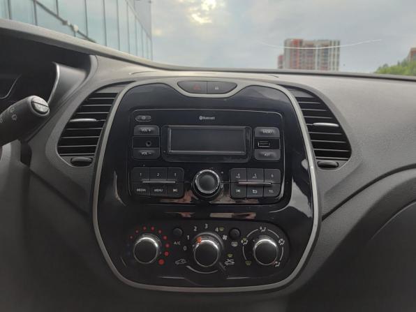 Renault Kaptur I с пробегом 2017 года, цена 1 289 800 рублей, 98526 км, внедорожник, Автокод Объявления