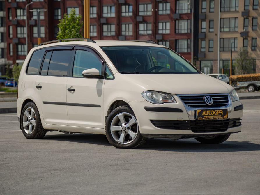 Volkswagen Touran I Рестайлинг Тюмень  - изображение 1