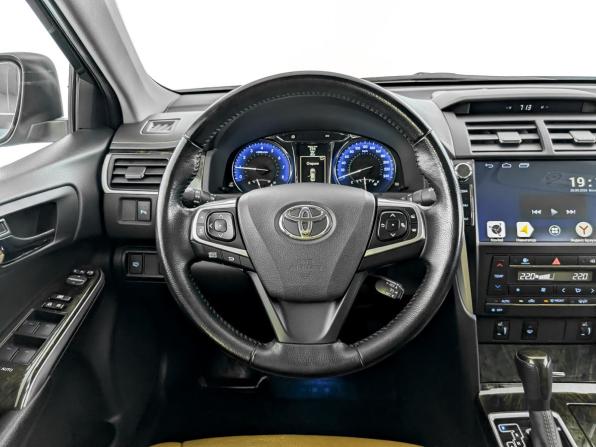 Toyota Camry VII (XV50) Рестайлинг с пробегом 2017 года, цена 2 850 000 рублей, 52500 км, седан, Автокод Объявления