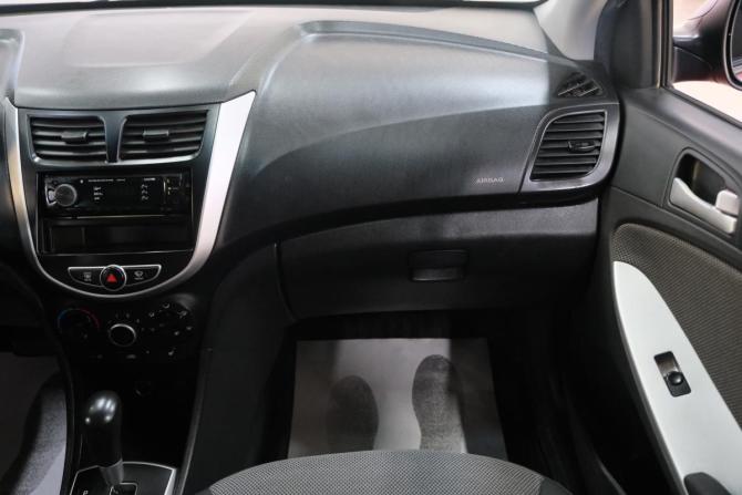 Hyundai Solaris I с пробегом 2011 года, цена 769 000 рублей, 200000 км, седан, Автокод Объявления