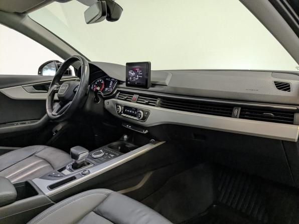 Audi A4 V (B9) с пробегом 2019 года, цена 2 749 000 рублей, 75481 км, седан, Автокод Объявления