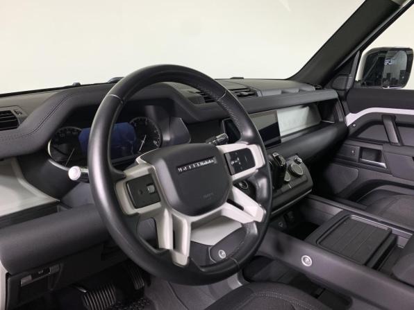 Land Rover Defender II с пробегом 2021 года, цена 5 380 000 рублей, 33244 км, внедорожник, Автокод Объявления