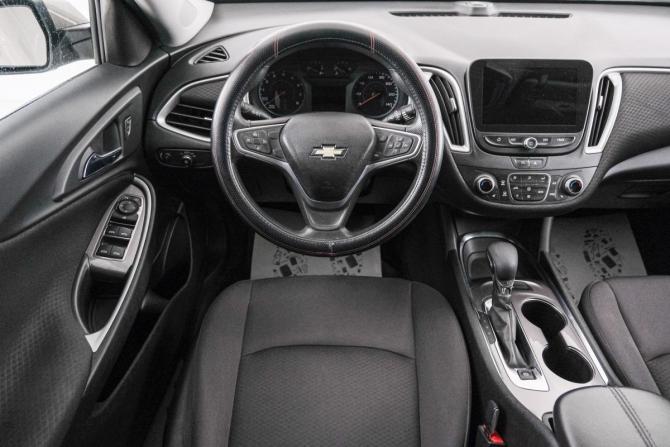 Chevrolet Malibu IX Рестайлинг с пробегом 2022 года, цена 1 849 000 рублей, 115649 км, седан, Автокод Объявления