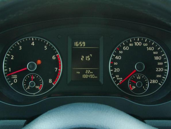 Volkswagen Jetta VI с пробегом 2013 года, цена 990 000 рублей, 188461 км, седан, Автокод Объявления