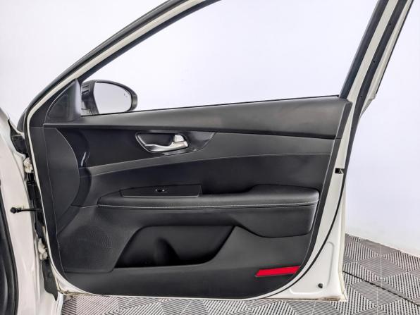 Kia Cerato IV с пробегом 2020 года, цена 1 999 000 рублей, 89957 км, седан, Автокод Объявления