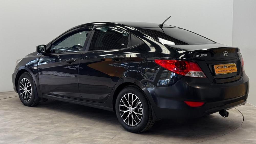 Hyundai Solaris I Киров  - изображение 2