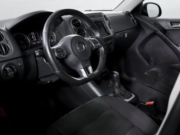 Volkswagen Tiguan I Рестайлинг с пробегом 2015 года, цена 1 370 000 рублей, 141280 км, внедорожник, Автокод Объявления