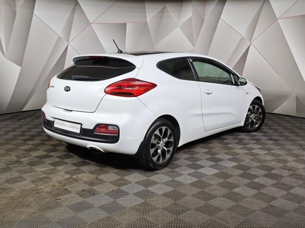 Kia Ceed II Рестайлинг с пробегом 2016 года, цена 1 165 000 рублей, 117396 км, хэтчбек, Автокод Объявления