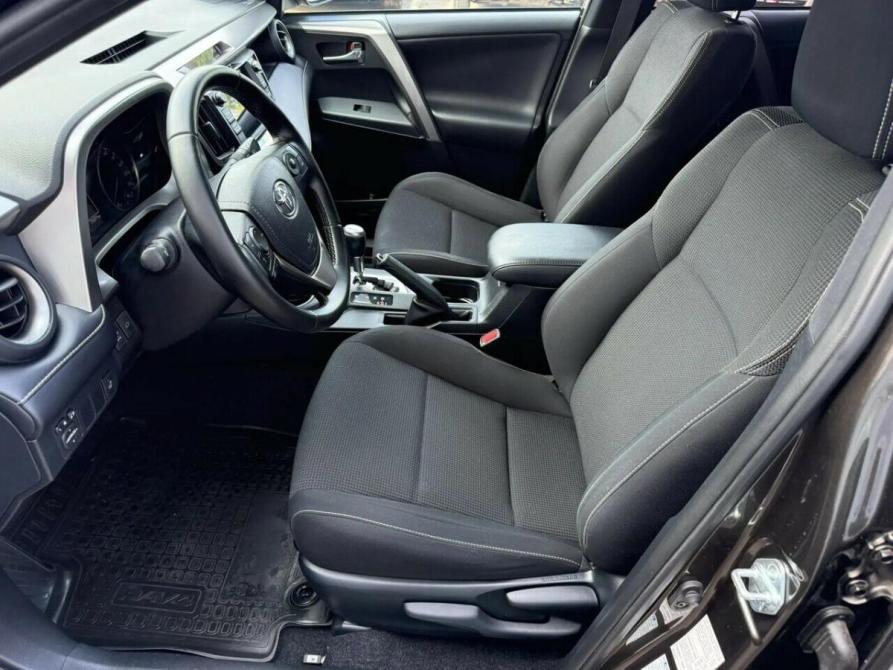 Toyota RAV4 IV (XA40) Рестайлинг Набережные Челны  - изображение 8