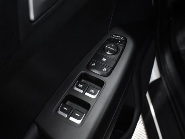 Kia Sportage IV Рестайлинг с пробегом 2022 года, цена 2 229 500 рублей, 85000 км, внедорожник, Автокод Объявления
