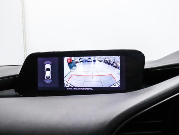 Mazda 3 IV (BP) с пробегом 2019 года, цена 1 699 000 рублей, 88236 км, хэтчбек, Автокод Объявления