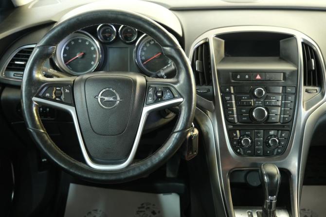 Opel Astra J с пробегом 2012 года, цена 799 000 рублей, 105400 км, хэтчбек, Автокод Объявления